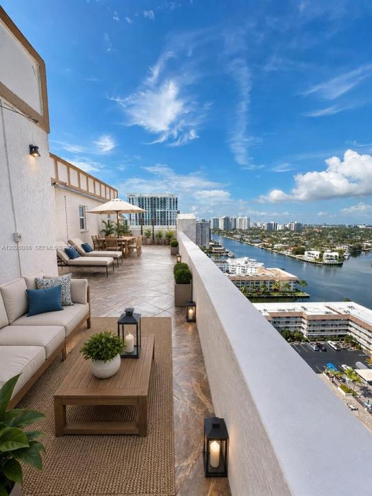 1865 S Ocean Drive 21A, Hallandale Beach, Florida 33009, USA