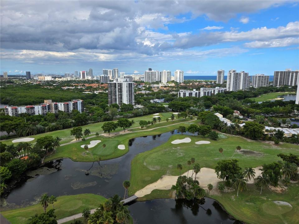 20379 W Country Club Dr 2531, Aventura, Floride 33180, États-Unis