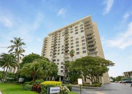 1900 S Ocean Blvd 14P, Lauderdale By The Sea, Florida 33062