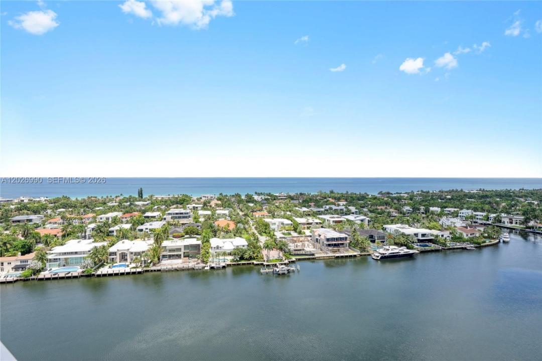 20515 E Country Club Dr 2146, Aventura, Floride 33180, États-Unis