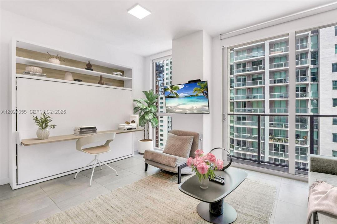 227 NE 2nd St 2611, Miami, Floride 33132, États-Unis