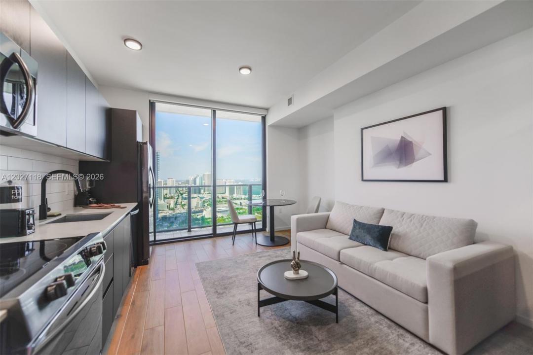 398 NE 5th St 3505, Miami, Floride 33132, États-Unis