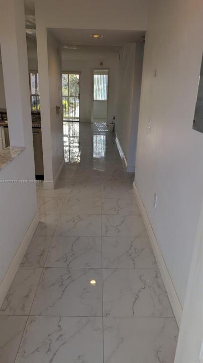 7737 Trent Dr 204, Tamarac, Florida 33321, USA