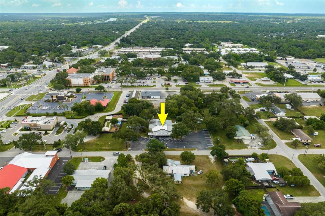 93 S Hall ST, La Belle, Floride 33935, États-Unis
