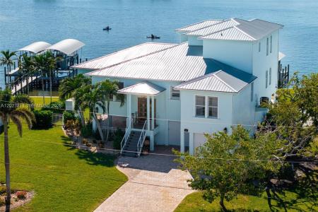 3807 San Carlos DR, Florida 33956, USA