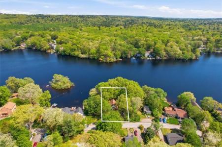 66 West Shore Drive, Exeter, Rhode Island 02822, Estados Unidos