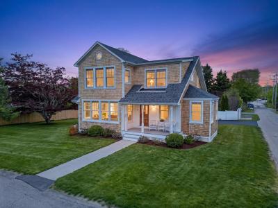 42 Windsor Street, Jamestown, Rhode Island 02835, USA