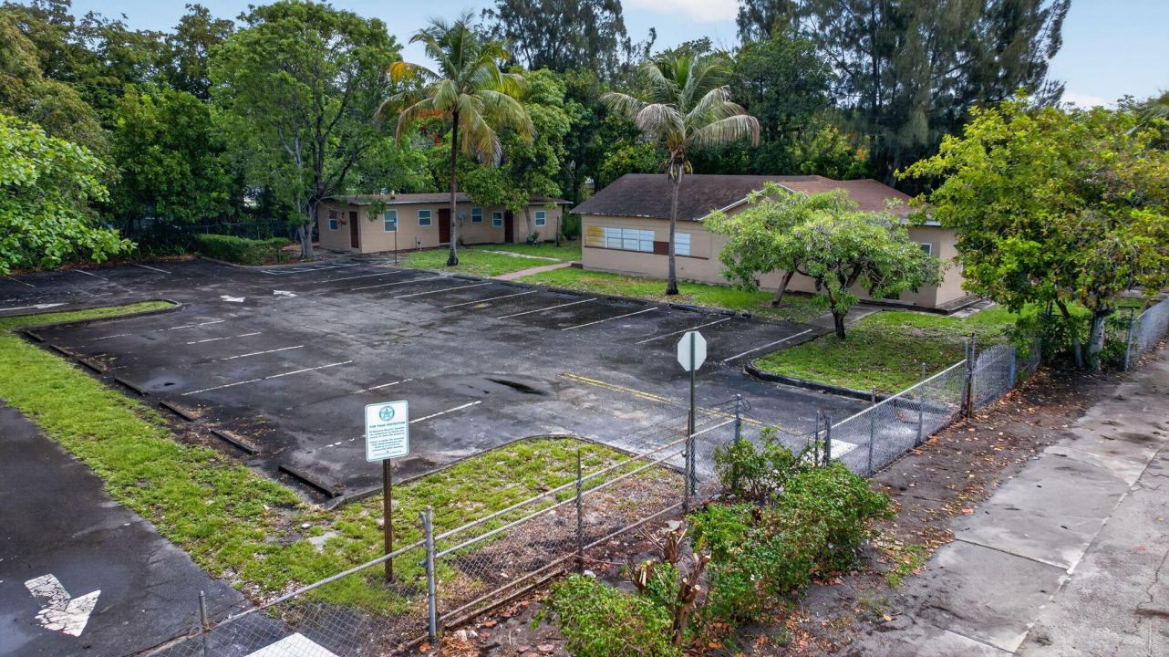 129 NW 11th Street, Pompano Beach, Florida 33060, HOA KỲ
