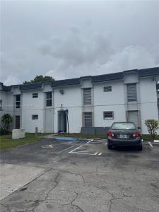 7235 SW 94th Pl J6, Miami, Florida 33173, USA