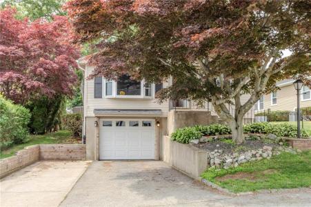 68 Brookside Avenue, North Providence, Rhode Island 02911, USA