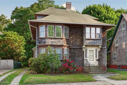 136 Armington Street, Cranston, Rhode Island 02910, USA