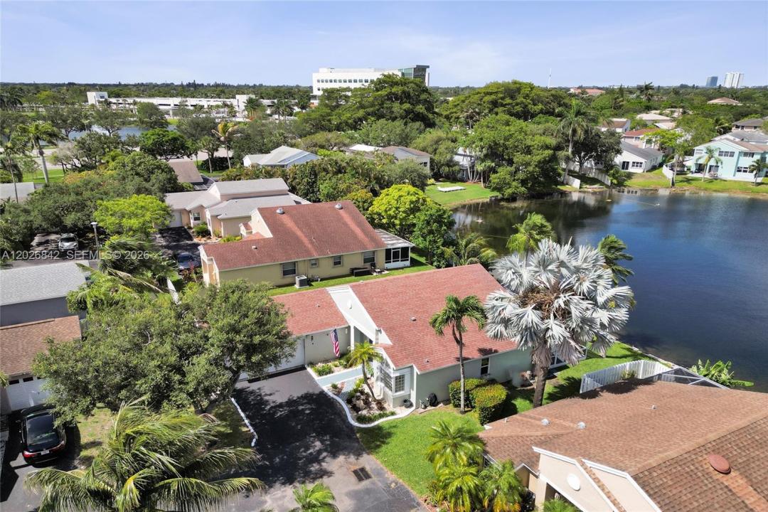 10639 Lago Welleby Dr, Sunrise, Floride 33351, États-Unis