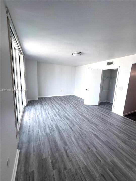 50 Biscayne Blvd 3303, Miami, Florida 33132, USA
