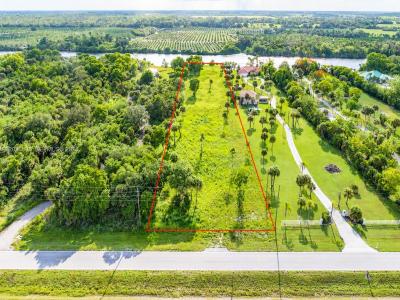 5220 Fort Denuad, La Belle, Florida 33935, USA