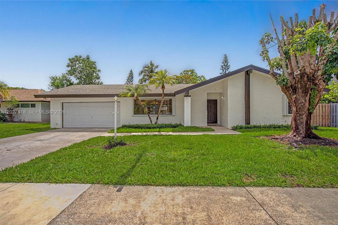 10711 SW 116th Ave, Miami, Florida 33176, USA