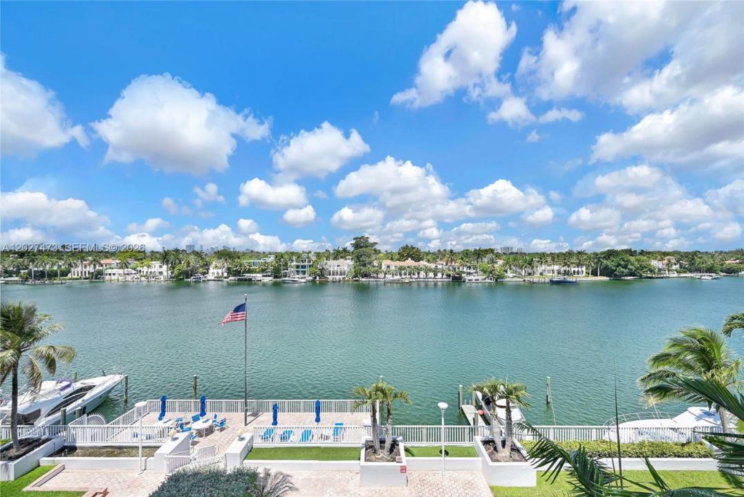 5700 Collins Ave 5J, Miami Beach, Floride 33140, États-Unis