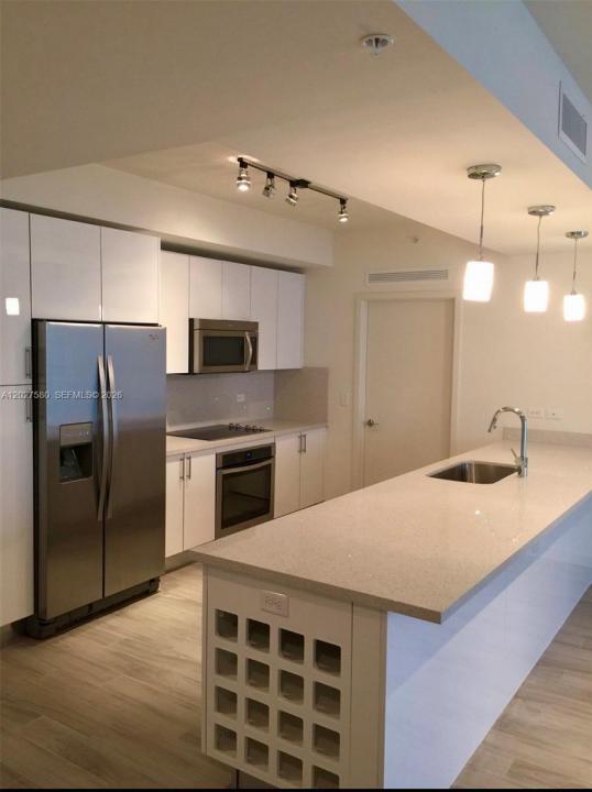 999 SW 1st Ave 2005, Miami, Floride 33130, États-Unis