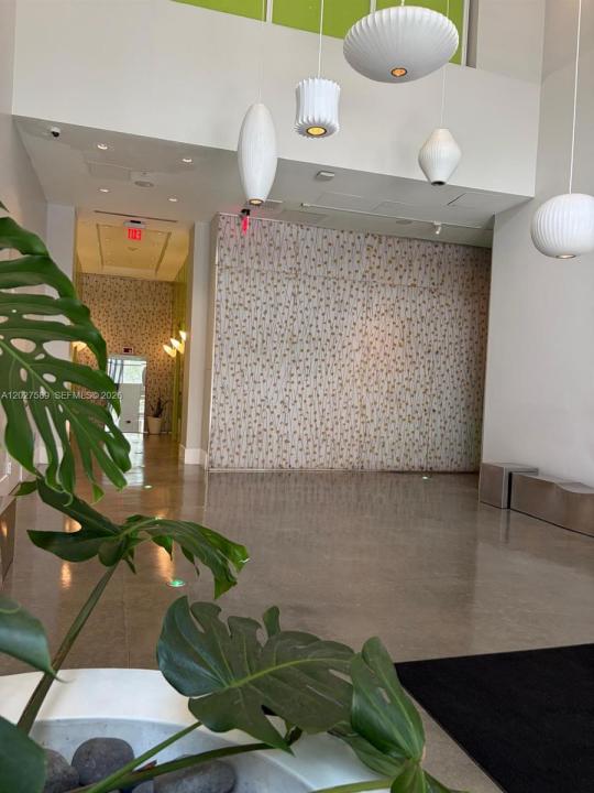 133 NE 2nd Ave 913, Miami, Floride 33132, États-Unis