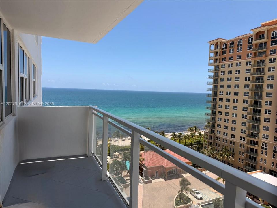 2030 S Ocean Dr 1111, Hallandale Beach, Florida 33009, Stati Uniti