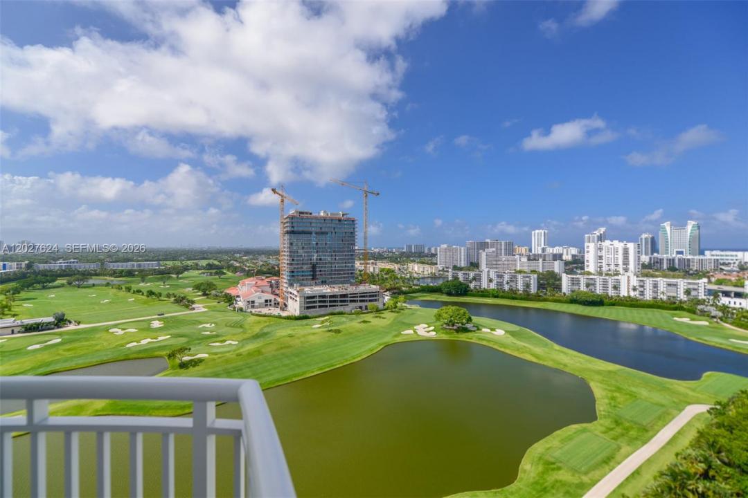 1745 E Hallandale Beach Blvd 1903W, Hallandale Beach, Floride 33009, États-Unis