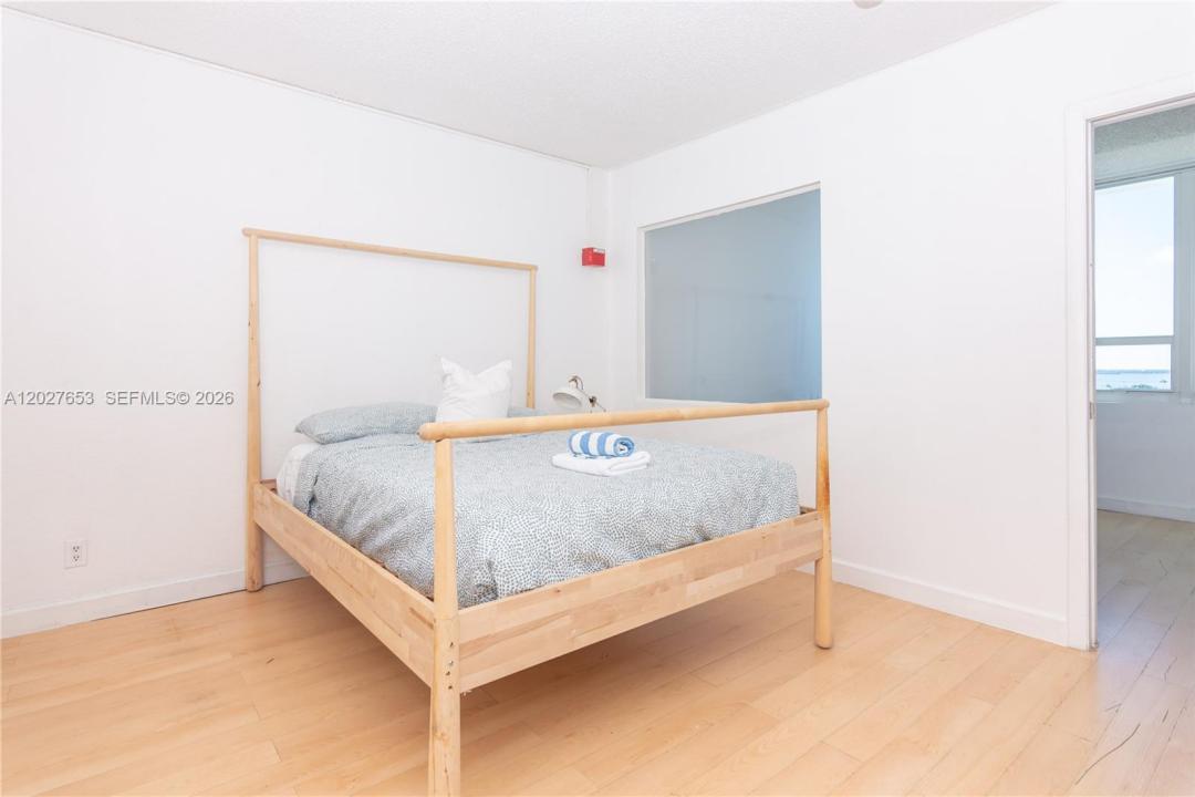 5445 Collins Ave 1105, Miami Beach, Floride 33140, États-Unis