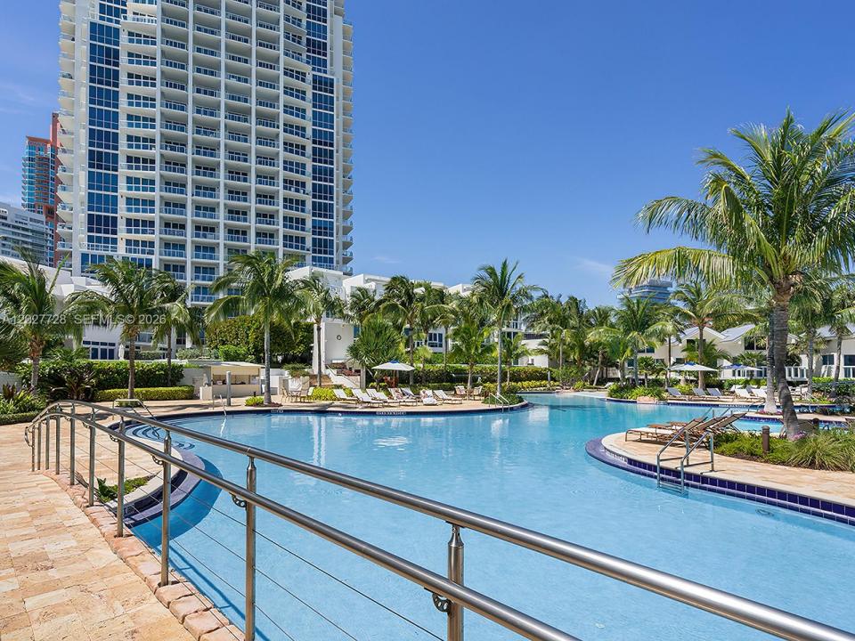 50 S Pointe Dr 903, Miami Beach, Floride 33139, États-Unis