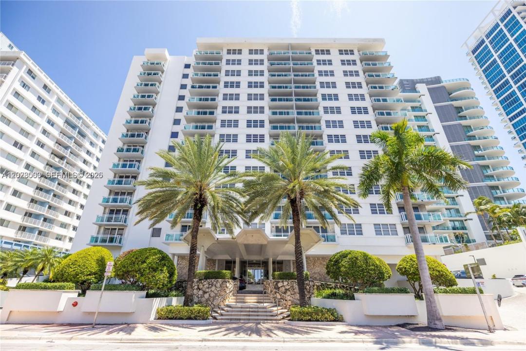 6917 Collins Ave 1404, Miami Beach, Florida 33141, USA