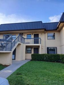 9141 NW 1st Ct 204, Pembroke Pines, Florida 33024, USA