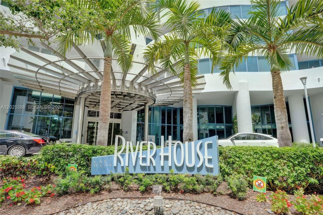 333 Las Olas Way 1608, Fort Lauderdale, Florida 33301, USA