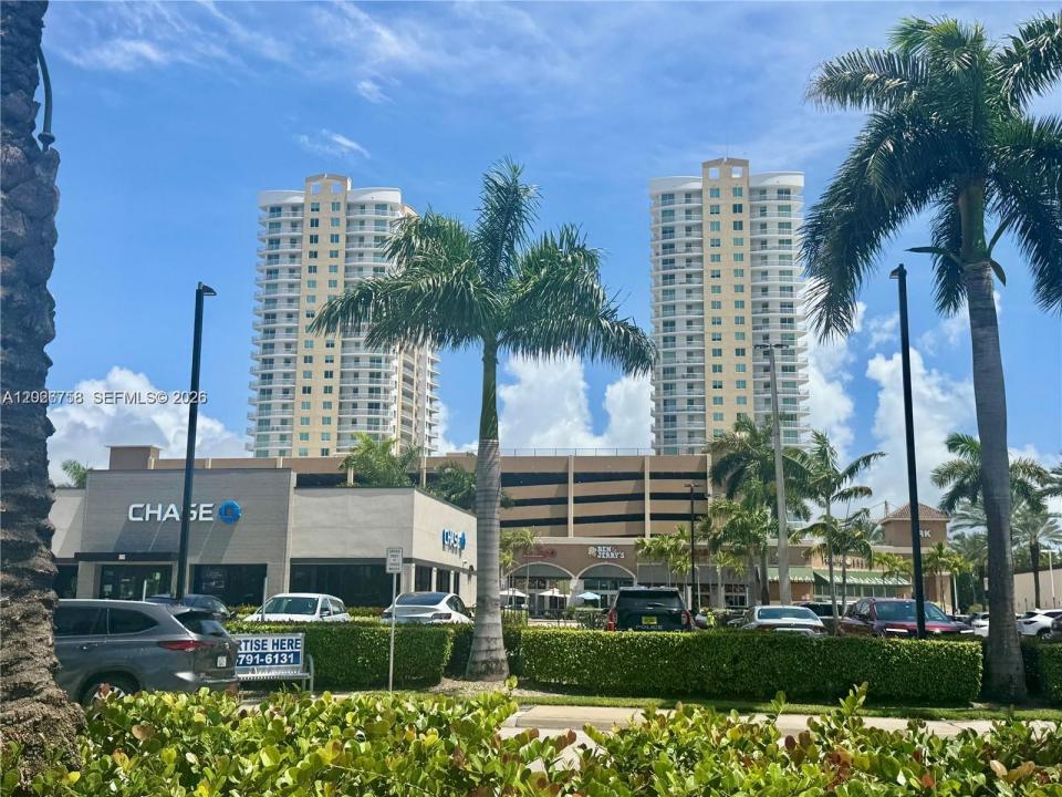 1745 E Hallandale Beach Blvd 2304W, Hallandale Beach, Floride 33009, États-Unis