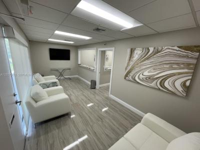 201 N University Dr 13, Plantation, Florida 33324