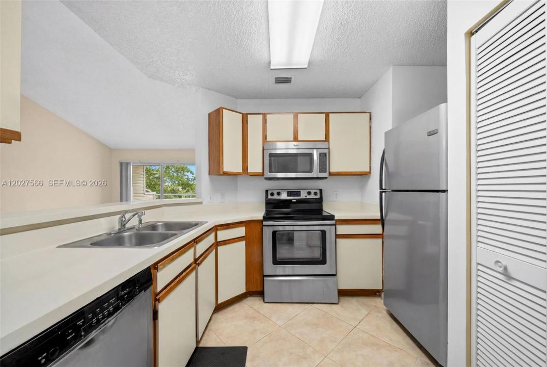 3405 NW 44th St 205, Oakland Park, Florida 33309, Stati Uniti