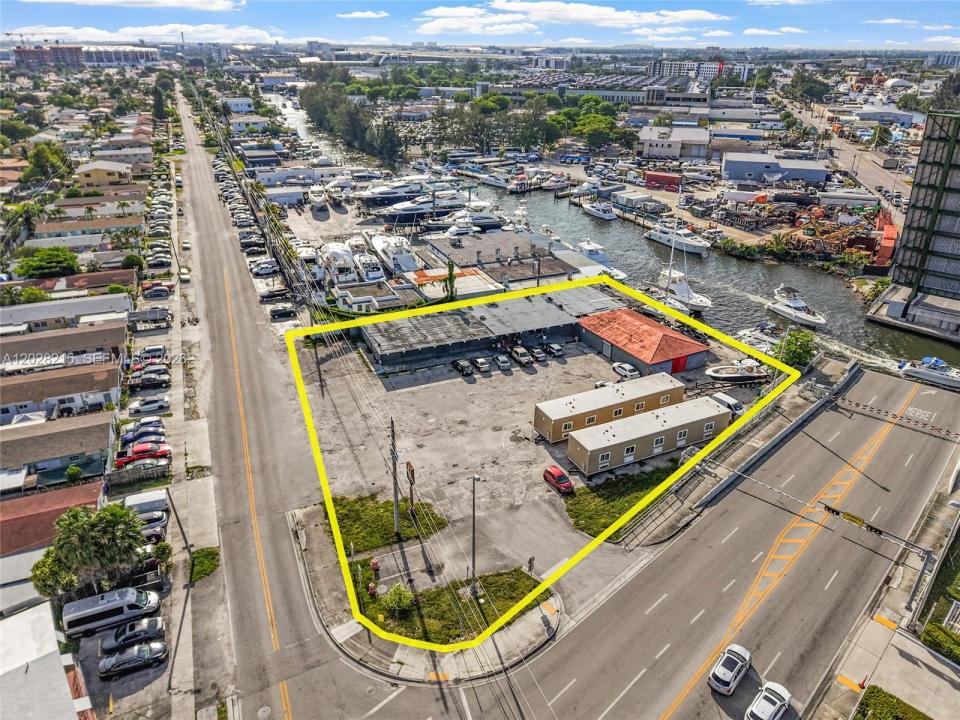 3066 NW River Dr, Miami, Floride 33142, États-Unis