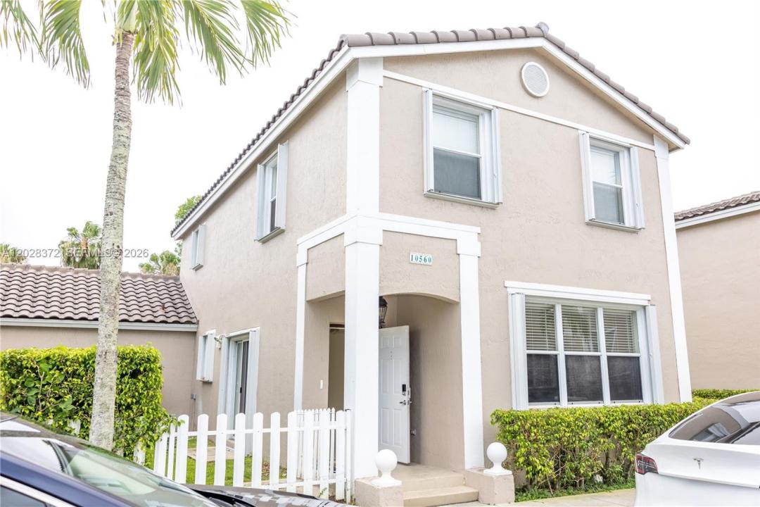 10560 NW 57th Ct, Coral Springs, Florida 33076, USA
