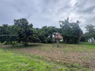 19121 SW Conners Hwy, Port Mayaca, Florida 33438, USA