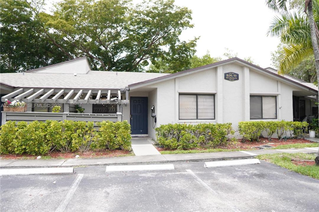 453 Lakeview Dr 2, Weston, Floride 33326, États-Unis