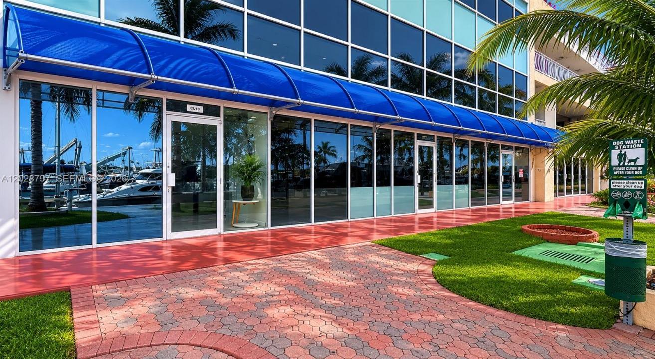 7601 E Treasure Dr CU-11, North Bay Village, Floride 33141, États-Unis