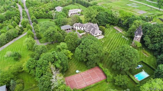 15 Sarosca Farm Lane, Harrison, Нью-Йорк 10577, Соединенные Штаты
