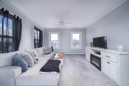 2919 Pawtucket Avenue 2, East Providence, Rhode Island 02915
