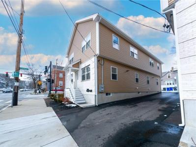 70 Pitman Street, Providence, Rhode Island 02906, USA