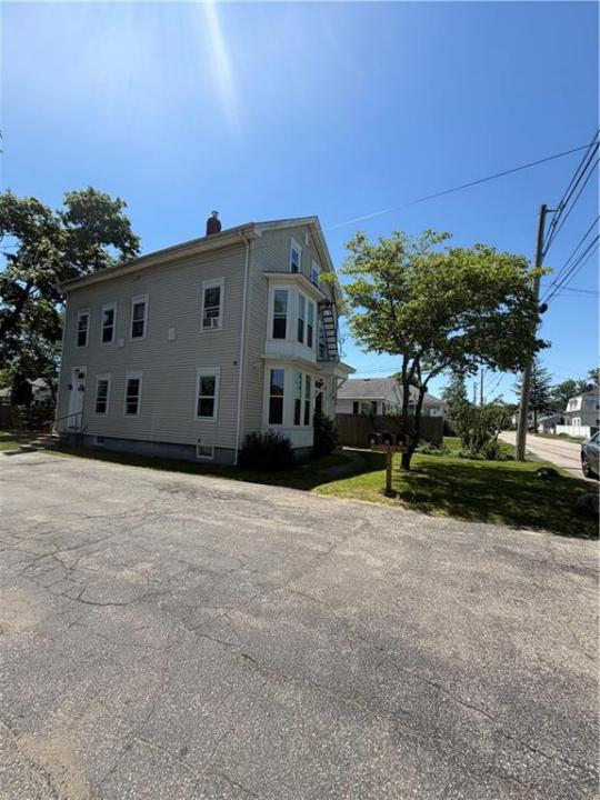 126 Washington Street 1, Warwick, Rhode Island 02888