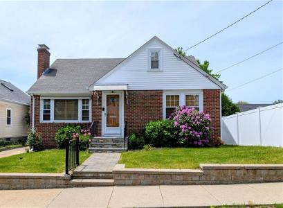 326 Sharon Street, Providence, Rhode Island 02908, USA