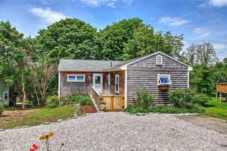 33 West Main Road, Little Compton, Rhode Island 02837, USA