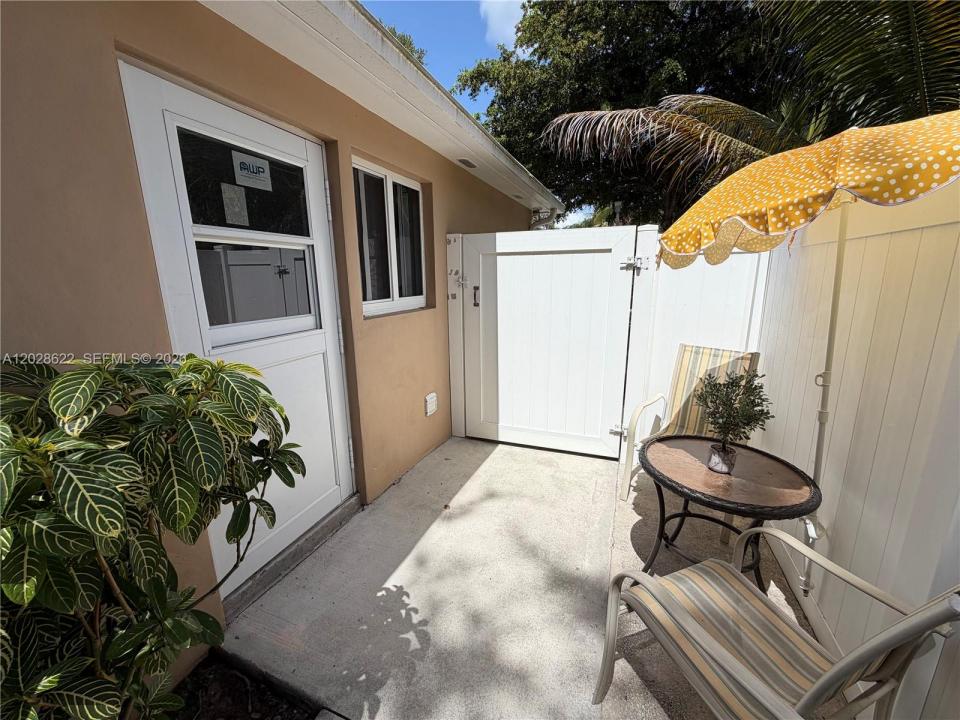 13275 NE 4th Ave North, North Miami, Floryda 33161, USA
