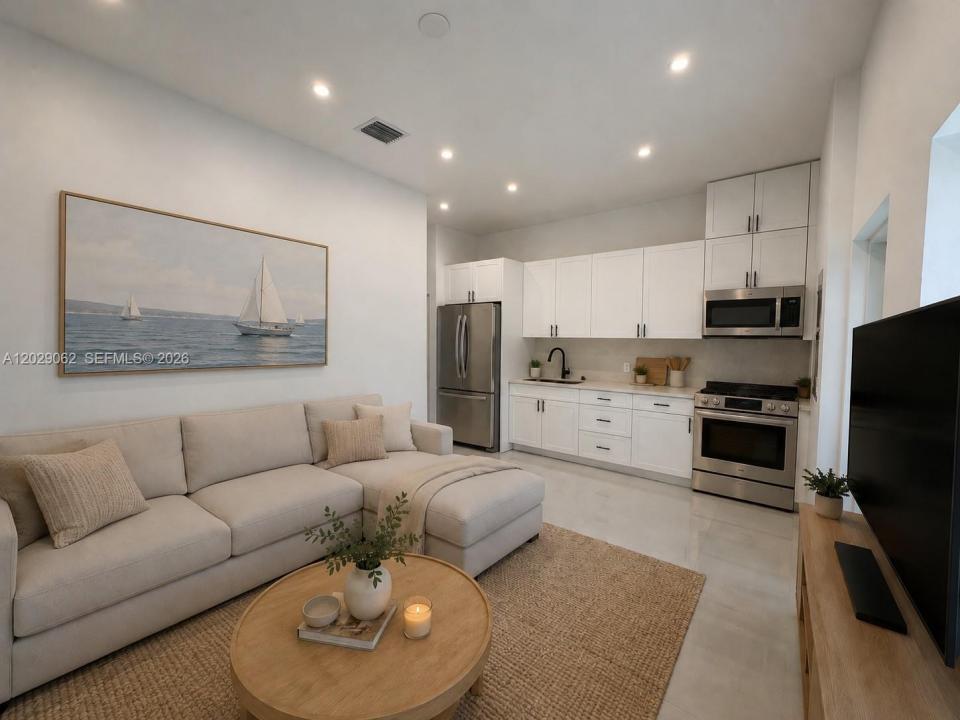135 NW 60th St B, Miami, Florida 33127, USA
