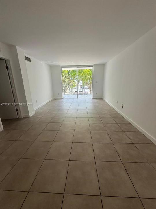 750 NE 64th St B316, Miami, Floride 33138, États-Unis