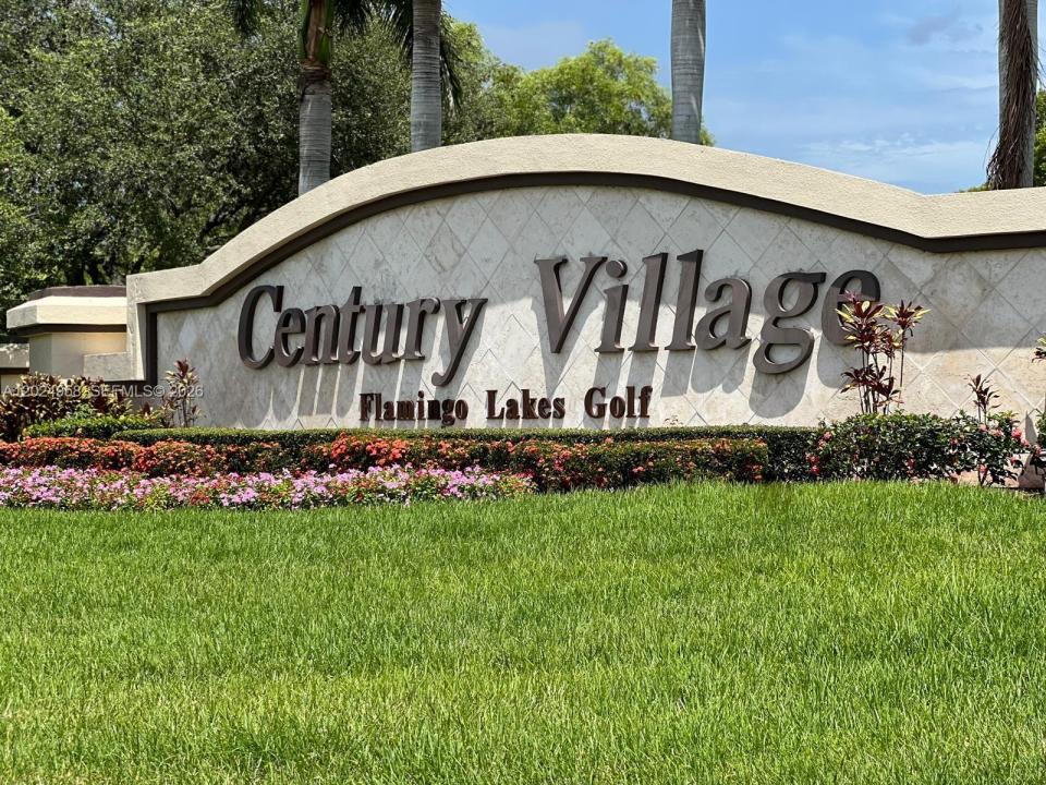 1400 SW 124th Ter 109Q, Pembroke Pines, Florida 33027, USA