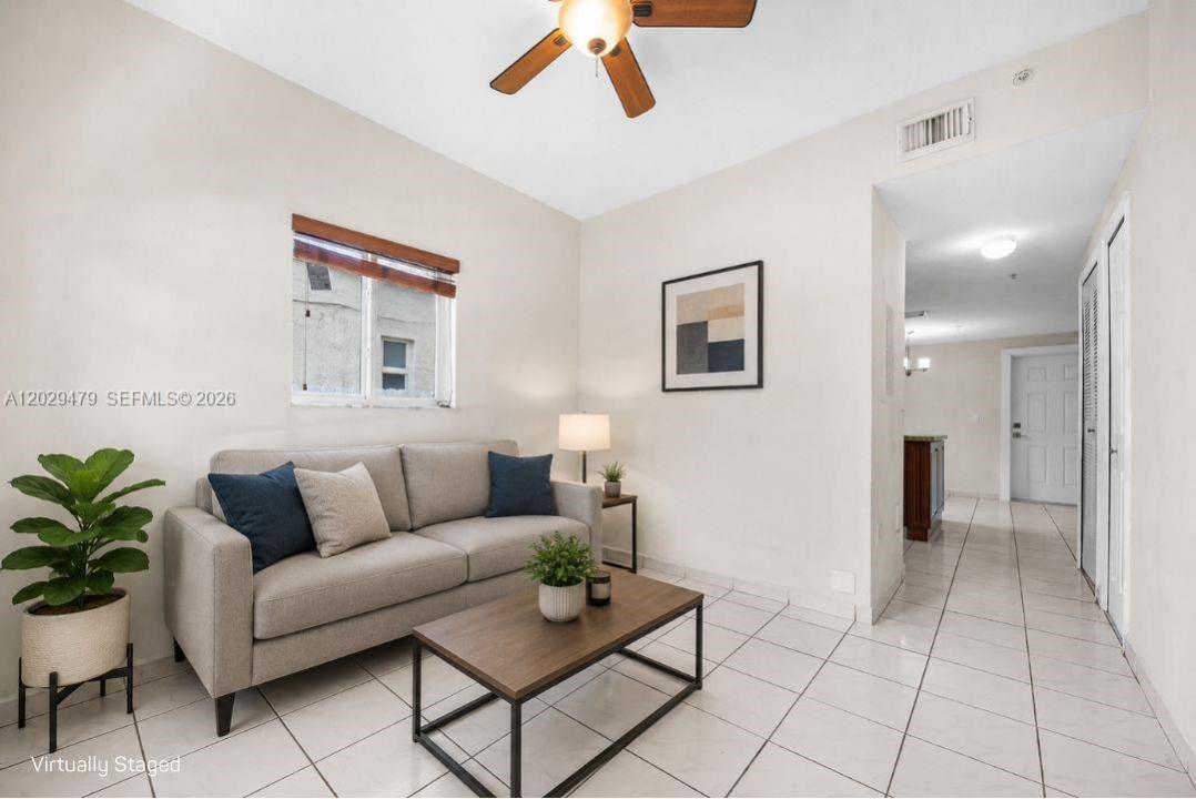 9 E 4th St 101, Hialeah, Florida 33010, Amerika Birleşik Devletleri
