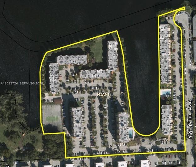 4801 NW 7th St 105-16, Miami, Floride 33126, États-Unis
