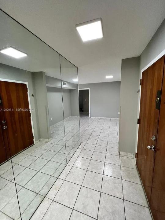 1300 SW 122nd Ave 101-2, Miami, Florida 33184, USA